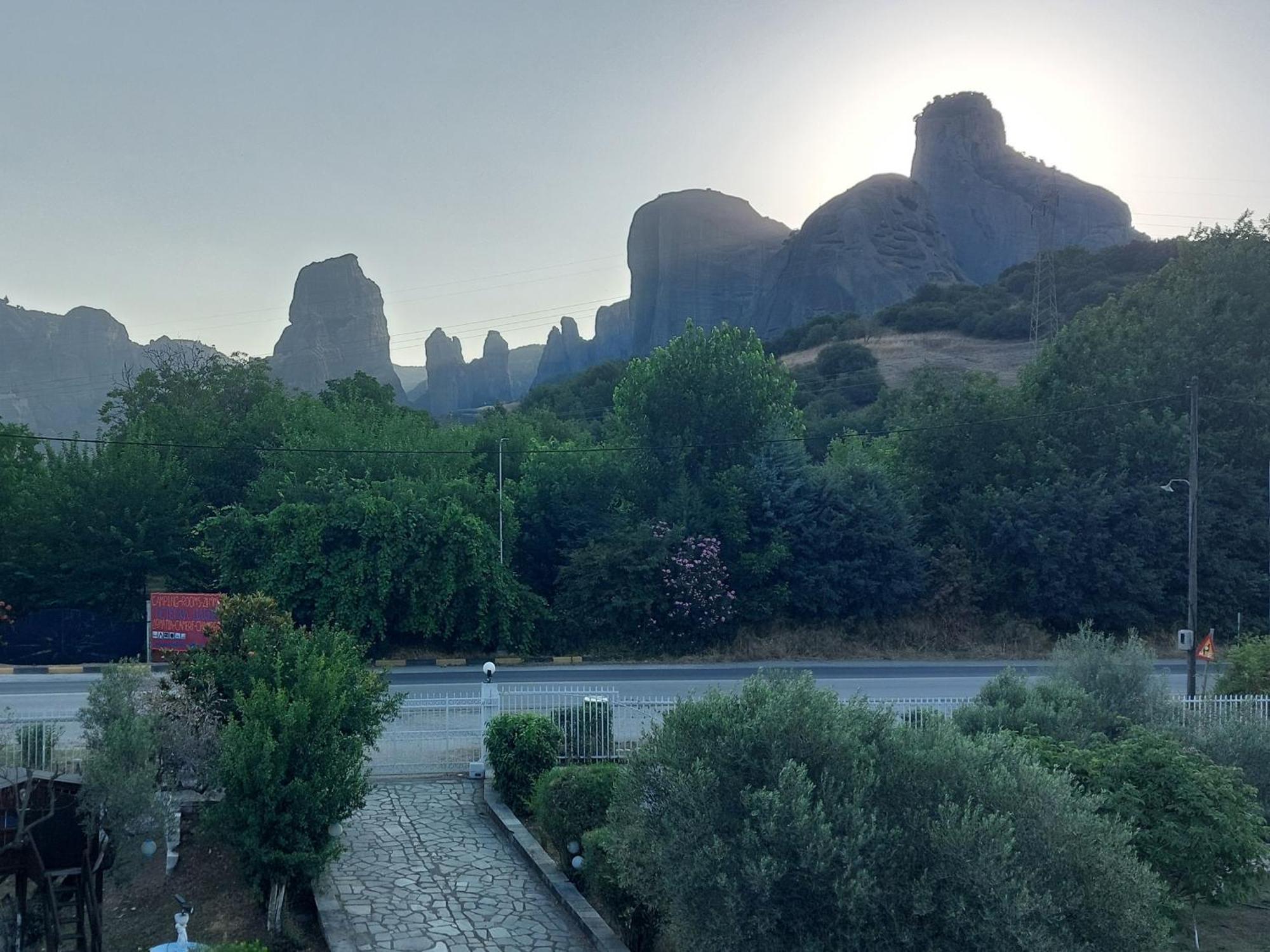 Pomegranate Tree House - Meteora Pensionat Kalampaka Exteriör bild