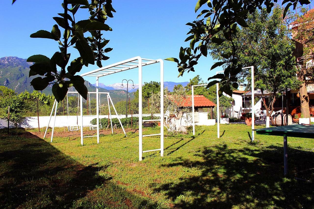 Pomegranate Tree House - Meteora Pensionat Kalampaka Exteriör bild